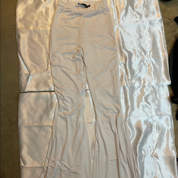 Prettylittlething white flare leggings size 4 - Picture 2 of 2